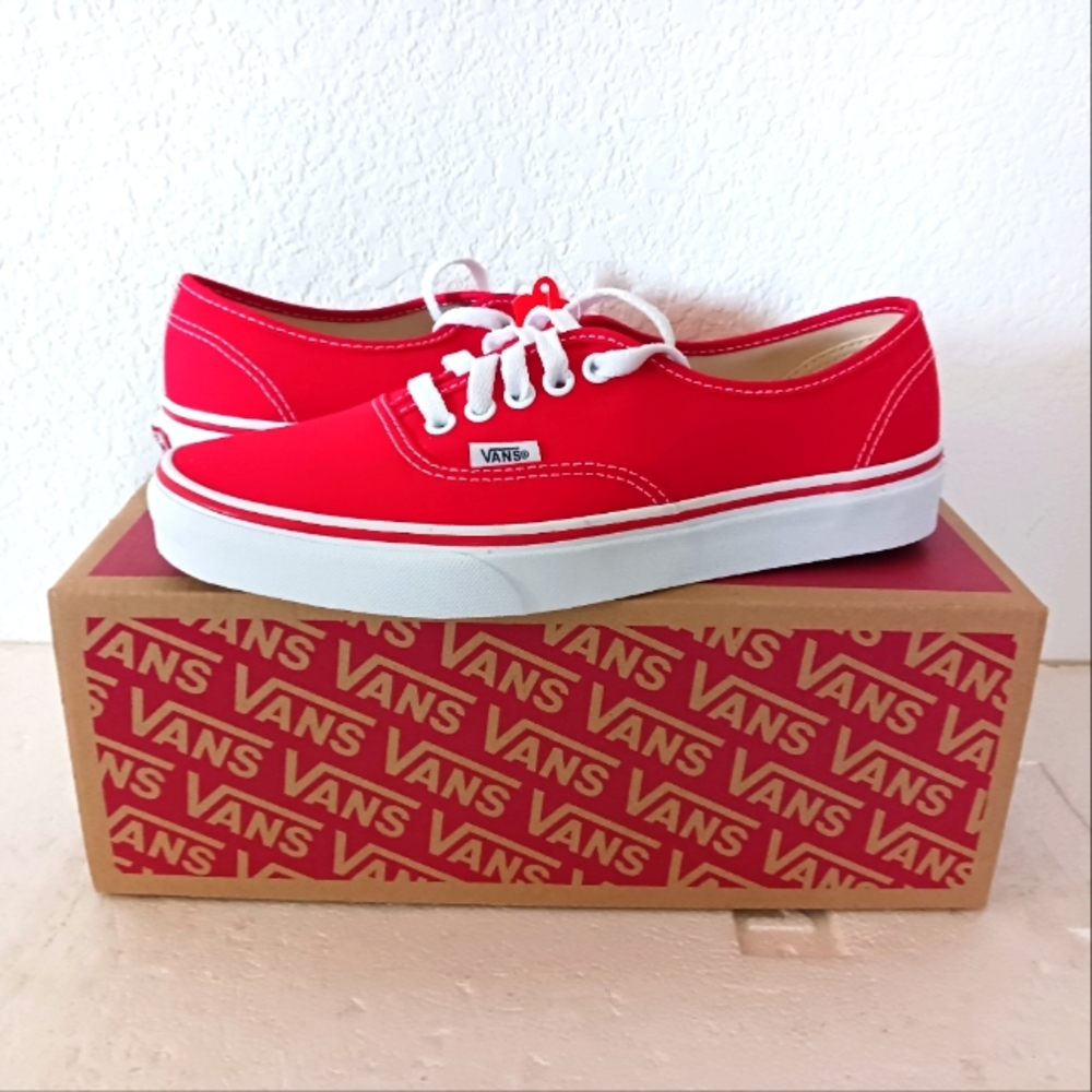 Vans - Picture 1 of 4